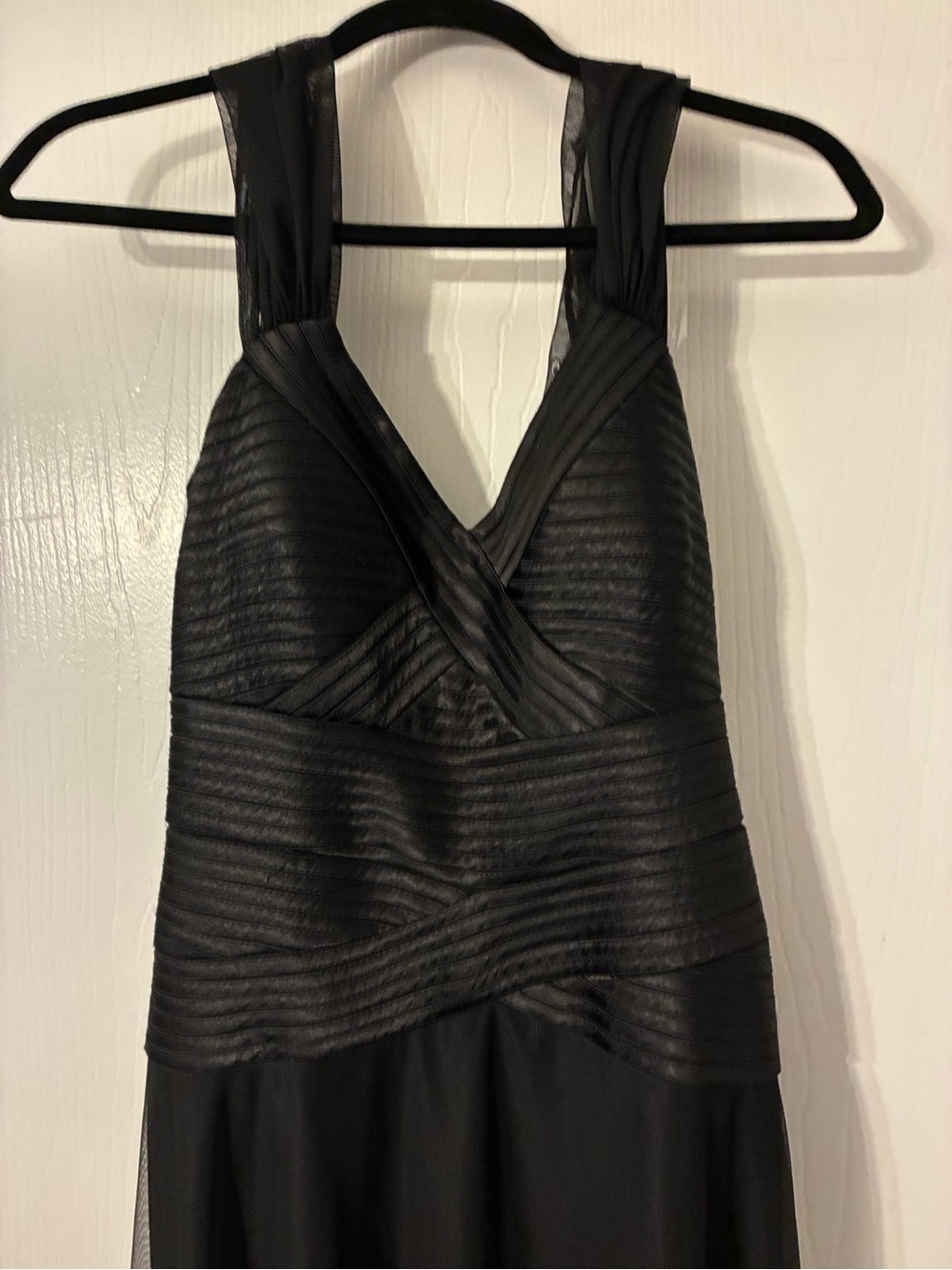 Black Sleeveless V-Neck Evening Dress with ribbed upper and chiffon 12